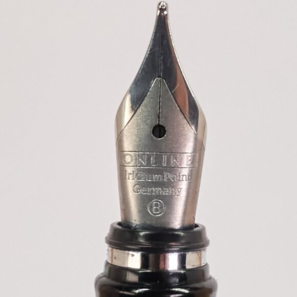 ONLINE Germany Fountain Pen / Orange Metal / Broad (B) Nib / With Converter - Picture 2 of 12